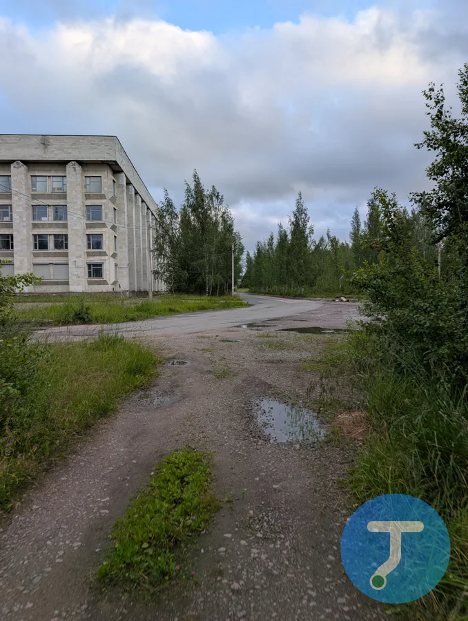 Фото с маршрута Вечер: Заросший университет