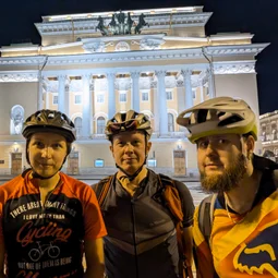 Фото с Вечер: Крест Петра Васильевича