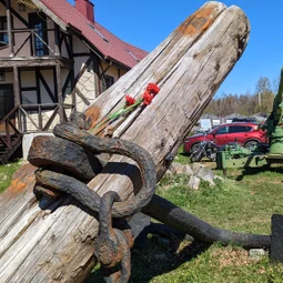 Фото с Ладожский памятник