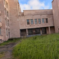 Фото с Вечер: Заросший университет